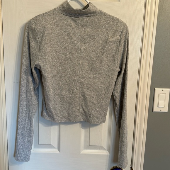Ribbed Long Sleeve Turtleneck - Picture 3 of 3